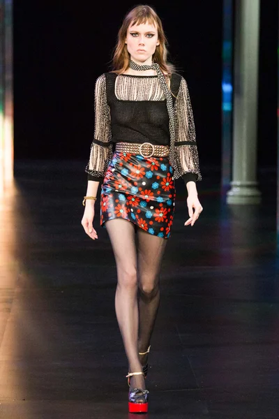 Look 52
